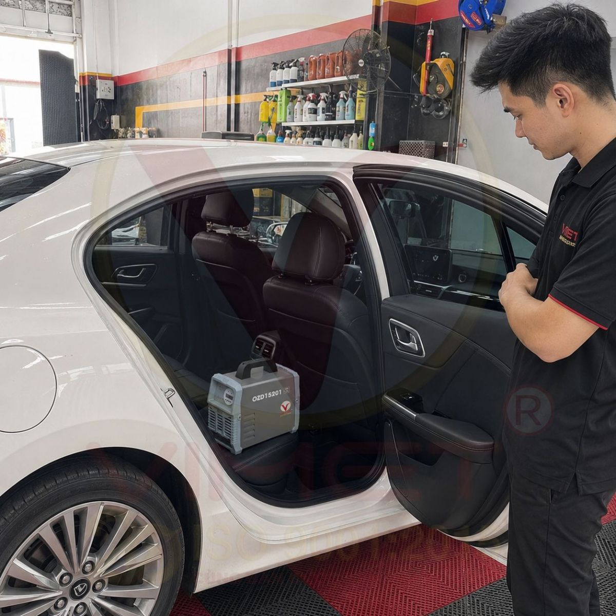 Máy Khử Mùi Ô  Tô: Cấu Tạo Và Nguyên Lý Hoạt Động